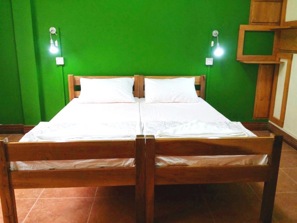 Envoy Hostel Phnom Penh Rum bild