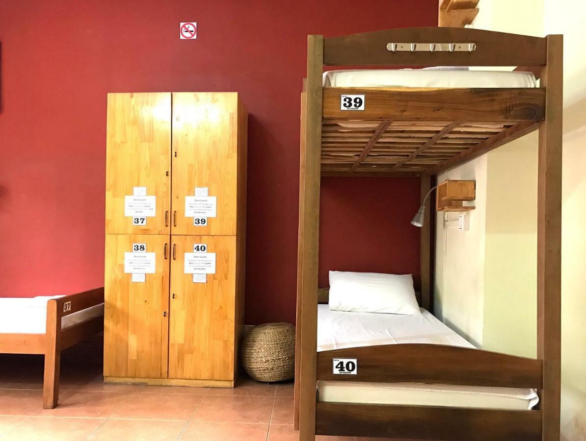 Envoy Hostel Phnom Penh Exteriör bild